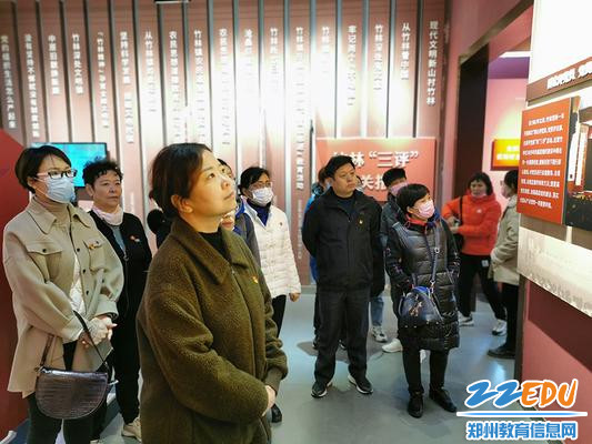 参观巩义市竹林博物馆