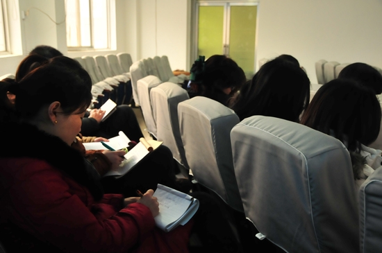 郑州市科技工业学校召开“三讲三提升”动员大会