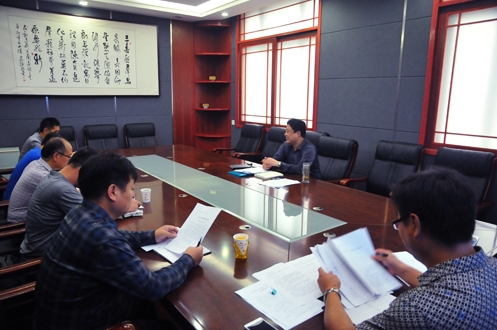按规律办学 科工校长工作室学习省职教工作会议精神