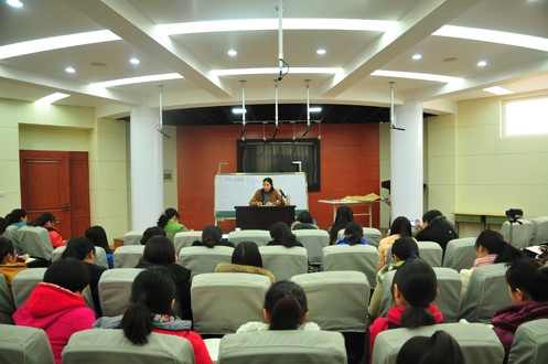 全市中职服装专业教师技能培训会在科工落幕