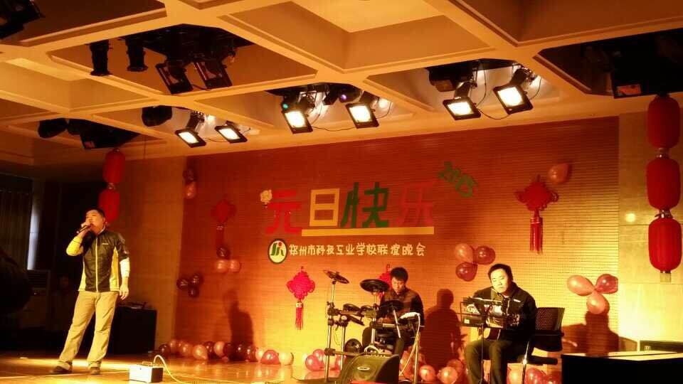 载歌载舞辞旧岁 “科工春晚”升起冬日暖阳