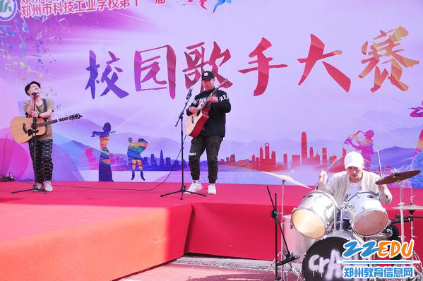 科工仓库乐队 科工仓库乐队