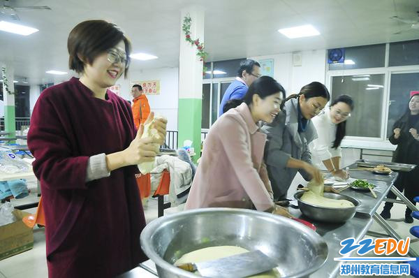 咱们姑娘有力量 咱们姑娘有力量