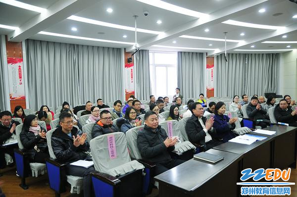 座谈会现场 座谈会现场