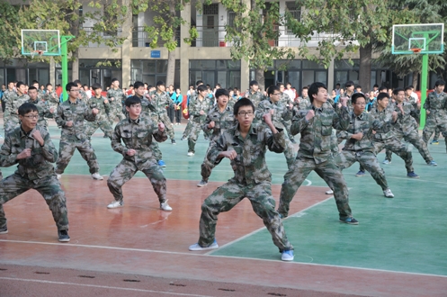 郑州市中等职业学校学分制现场会在科工召开