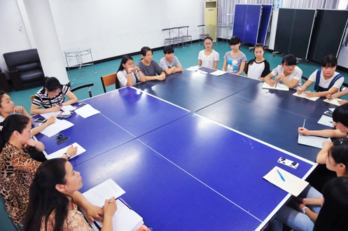 到“群众”中去 科工学校学生代表座谈会顺利召开