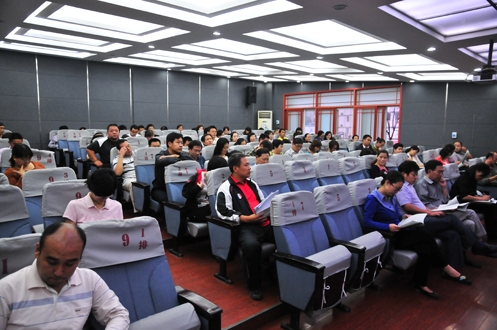 聚焦运动会,拥抱我们自己的节日