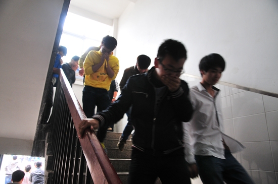 “消防安全周”筑起科工学校安全防范思想堡垒