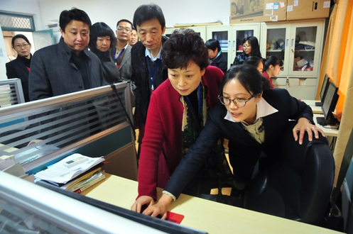 以评促建 科技工业学校服装专业迎“大考”