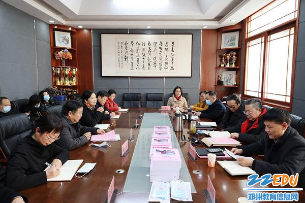 郑州市科技工业学校迎接市级品牌专业(服装)中期评估 郑州市科技工业学校迎接市级品牌专业(服装)中期评估