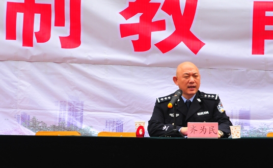 勒紧校园安全“紧箍咒” 科工法制教育报告会开讲