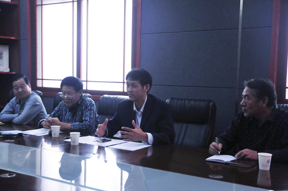 郑州市教科文卫体工会主任吕玉明讲话